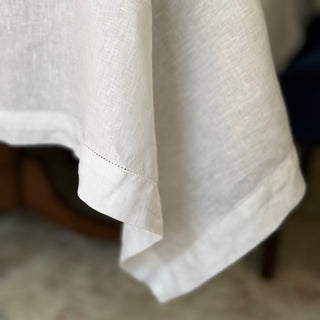 Signature Pure Linen Tablecloth in Arctic White