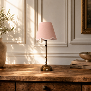 Blush Woven Scalloped Edged Lampshade